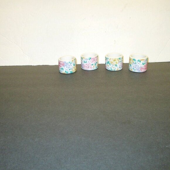 Vintage AUDREY Set of 4 FLORAL Ceramic NAPKIN Holder RINGS Round ROSES - Picture 6 of 6